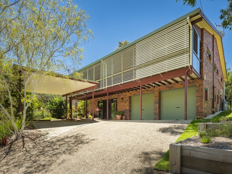 26 Bel-Air Court, Ferny Hills QLD 4055