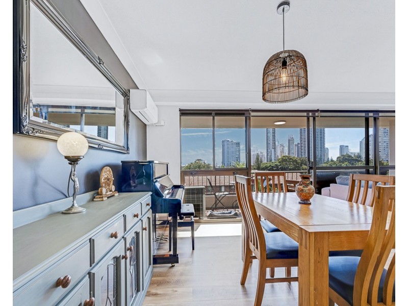 18/20 Commodore Drive, Paradise Waters QLD 4217