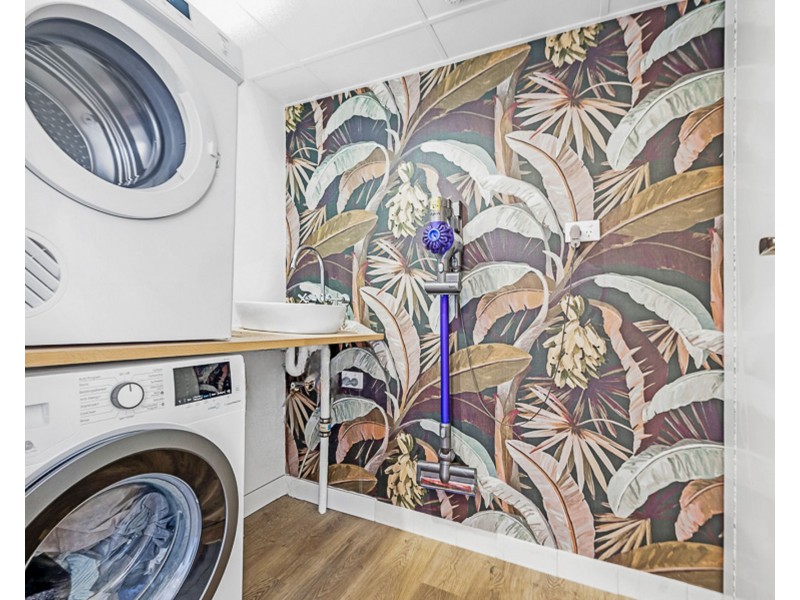 18/20 Commodore Drive, Paradise Waters QLD 4217