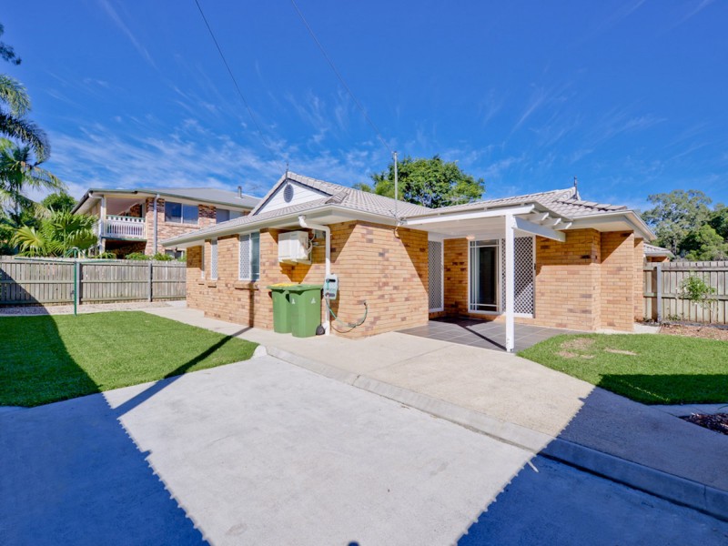 2/3 John Street, Everton Hills QLD 4053