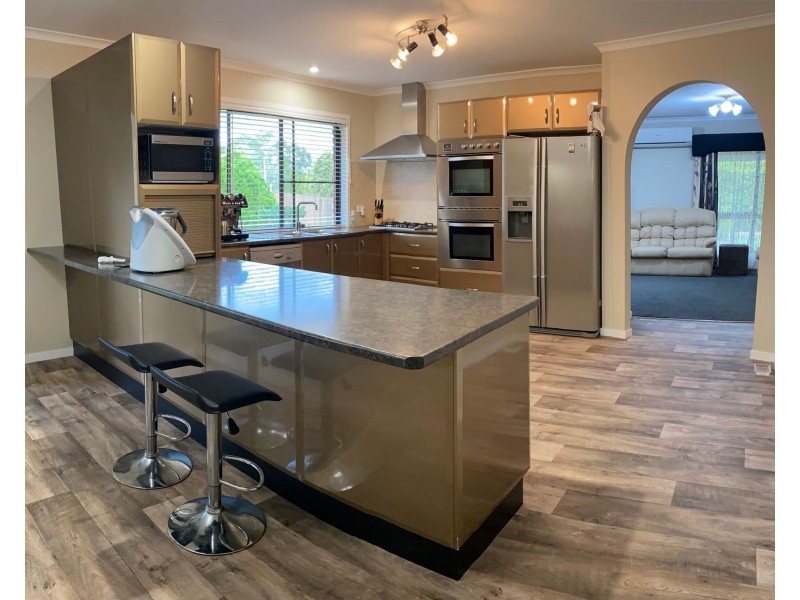 14 Johnstone Road, Southside QLD 4570