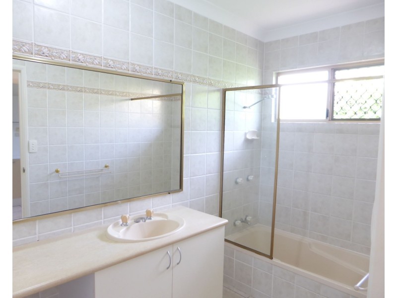 2 Daintree Close, Mount Sheridan QLD 4868