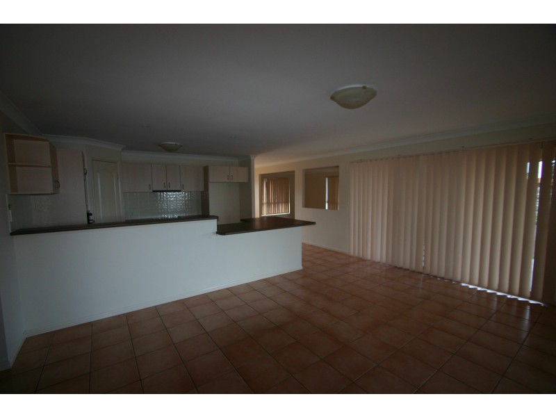 7 Emanuel Court, Eatons Hill QLD 4037