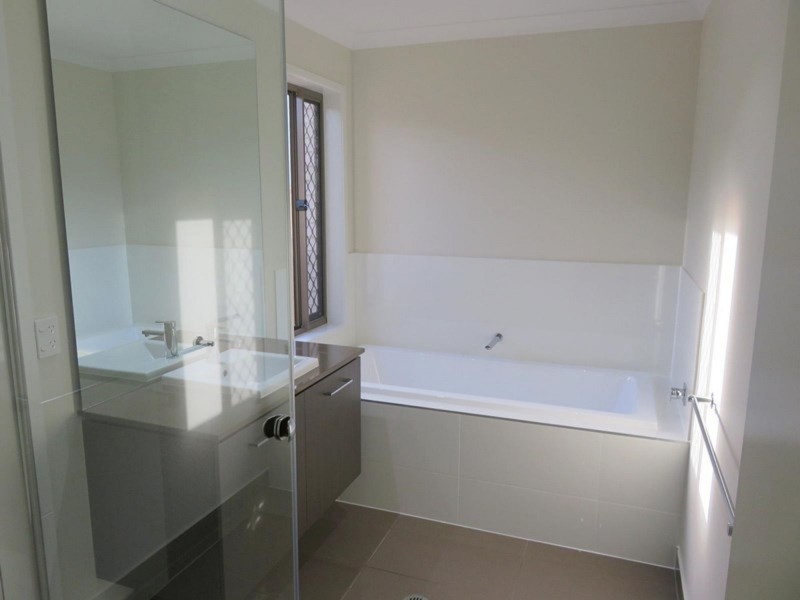 29 Moontide Way, Springfield Lakes QLD 4300