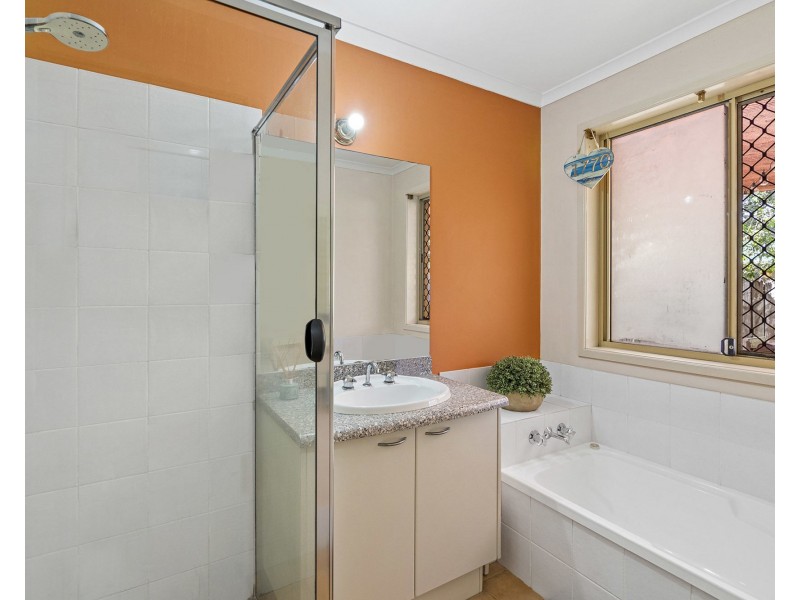 4 Cloverbrook Place, Bracken Ridge QLD 4017