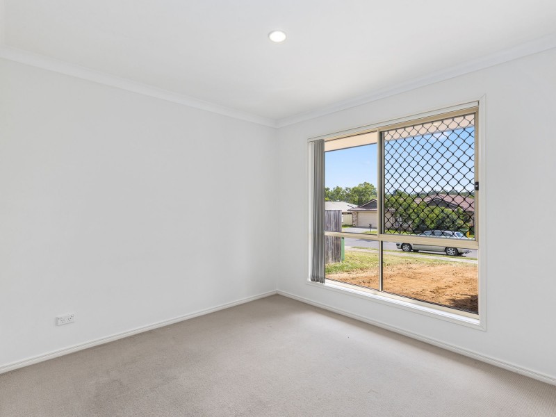 29 Burswood Close, Wulkuraka QLD 4305