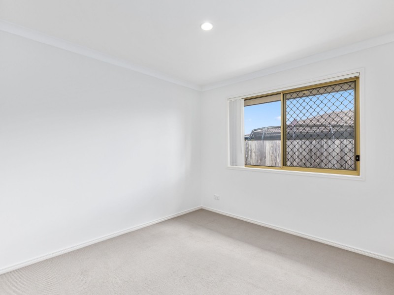 29 Burswood Close, Wulkuraka QLD 4305