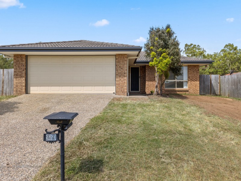 29 Burswood Close, Wulkuraka QLD 4305