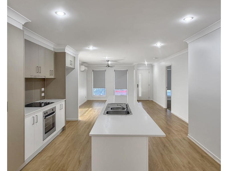 12 Alessandra Cct, Coomera QLD 4209