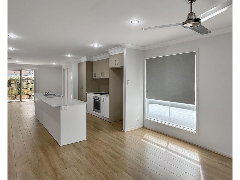 12 Alessandra Cct, Coomera QLD 4209