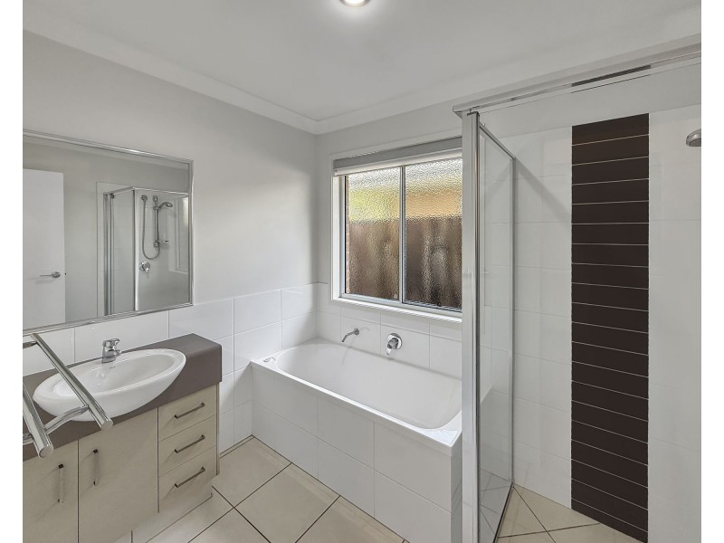 12 Alessandra Cct, Coomera QLD 4209