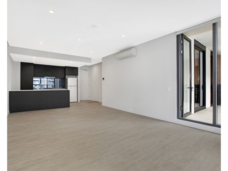 602/4 Henderson Road, Edmondson Park NSW 2174