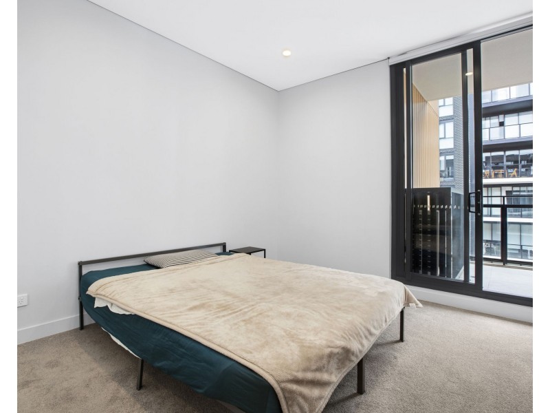 602/4 Henderson Road, Edmondson Park NSW 2174