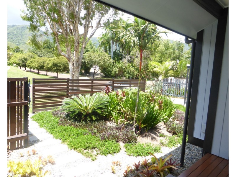 16 Turtle Close, Clifton Beach QLD 4879