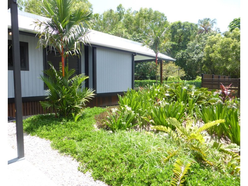 16 Turtle Close, Clifton Beach QLD 4879