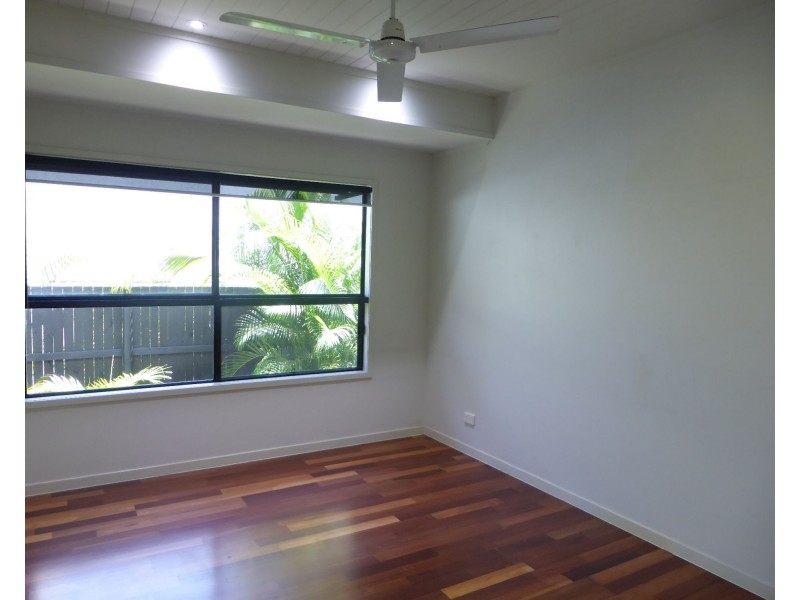 16 Turtle Close, Clifton Beach QLD 4879