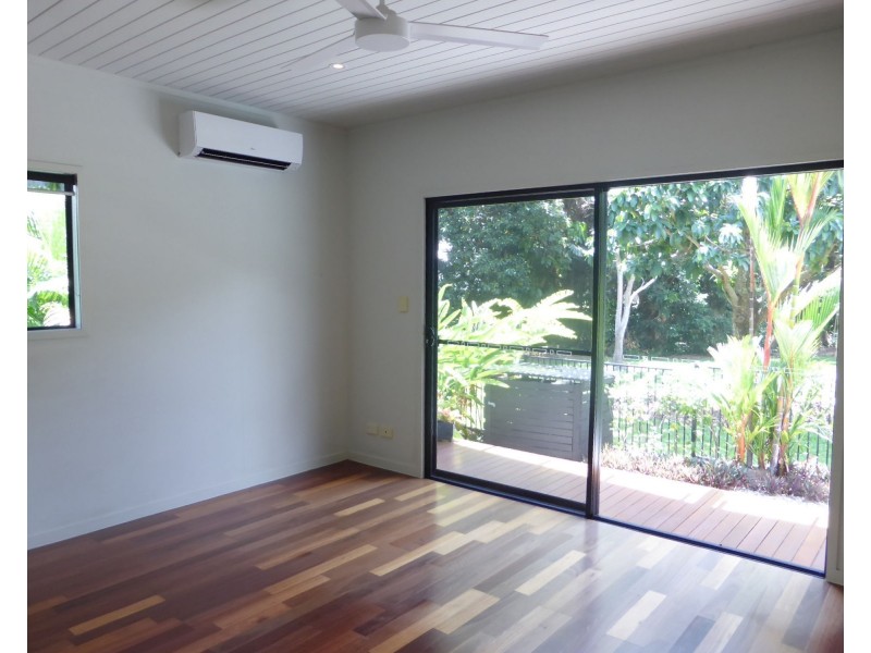 16 Turtle Close, Clifton Beach QLD 4879