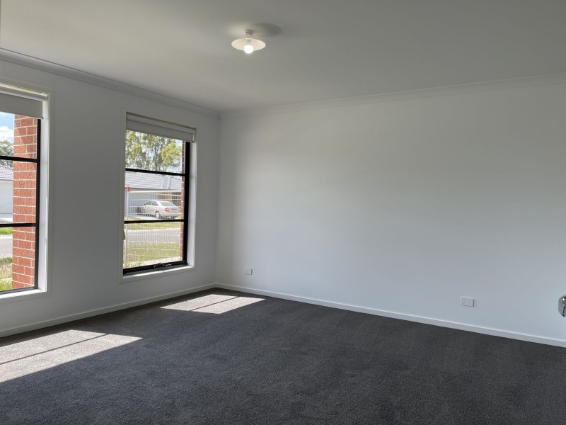 30 Peters Drive, Stratford VIC 3862