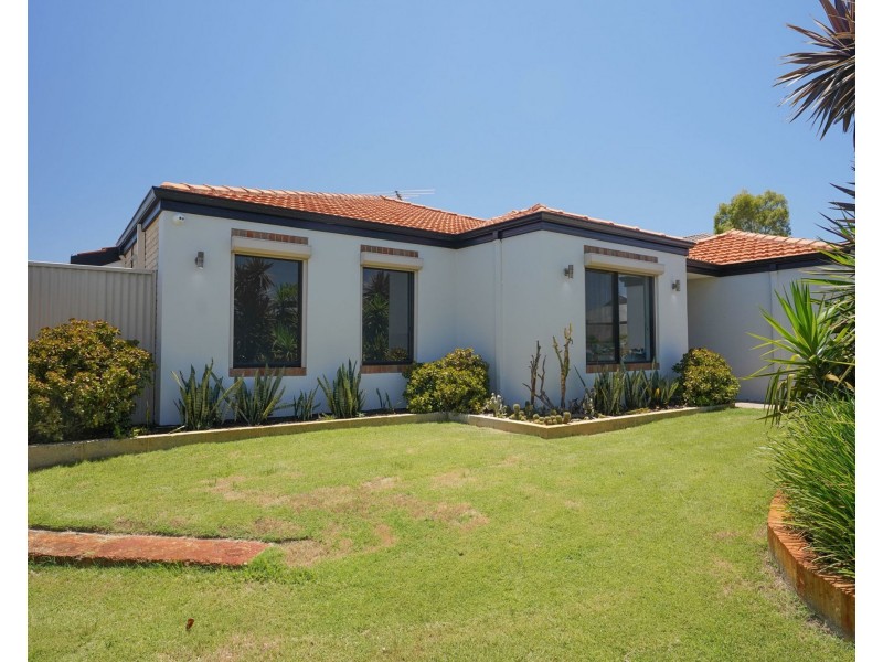 17 Heathcote Way, Bertram WA 6167