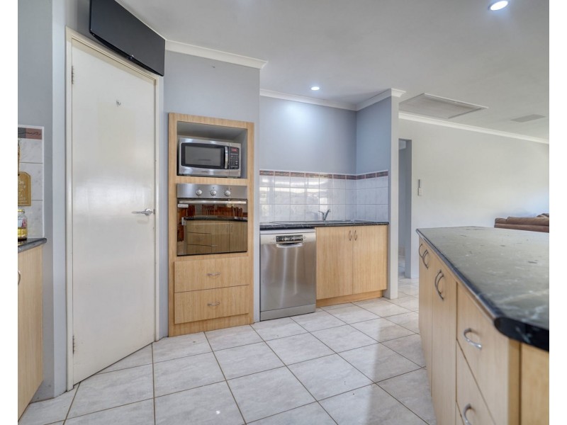 17 Heathcote Way, Bertram WA 6167