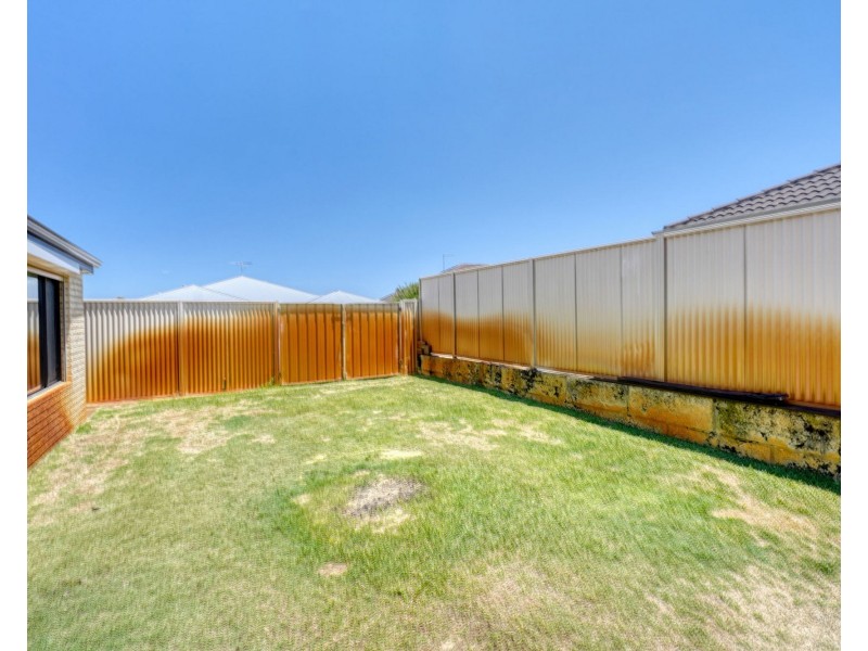 17 Heathcote Way, Bertram WA 6167