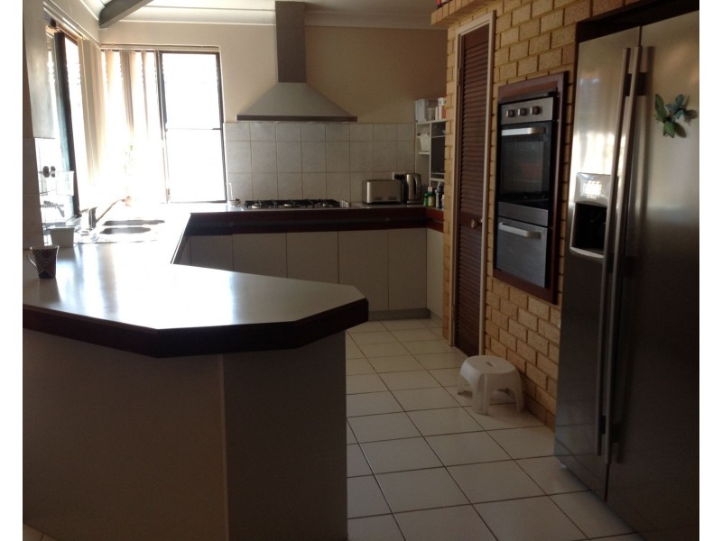 6 Kilrush Place, Waterford WA 6152