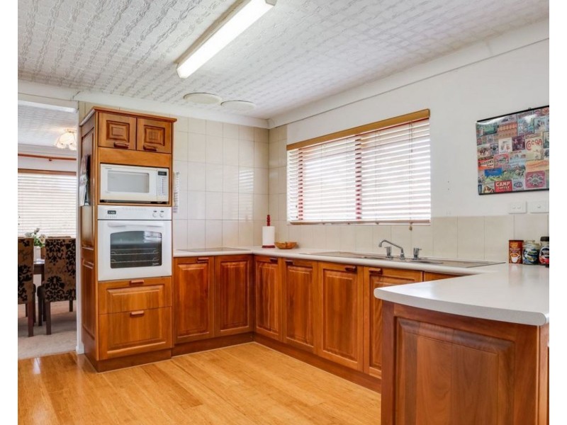 20 Shirley Street, Redbank Plains QLD 4301