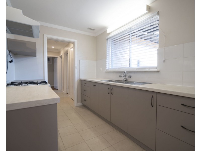 36 Terence Street, Gosnells WA 6110