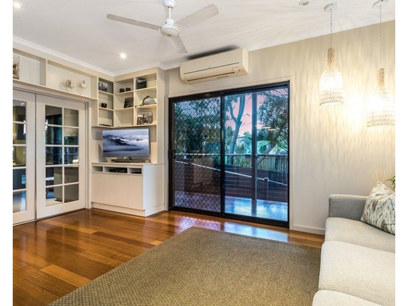 21 Wolsey Street, Sandgate QLD 4017