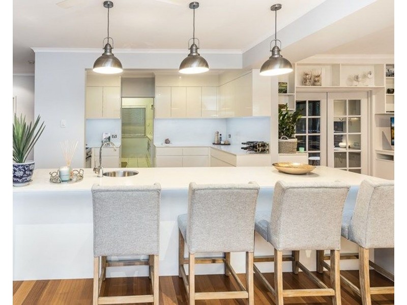 21 Wolsey Street, Sandgate QLD 4017