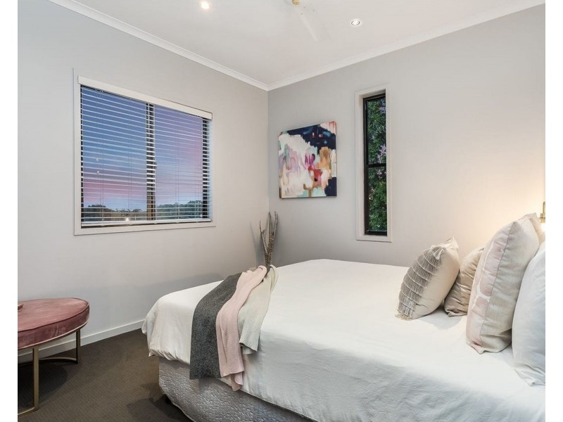 21 Wolsey Street, Sandgate QLD 4017