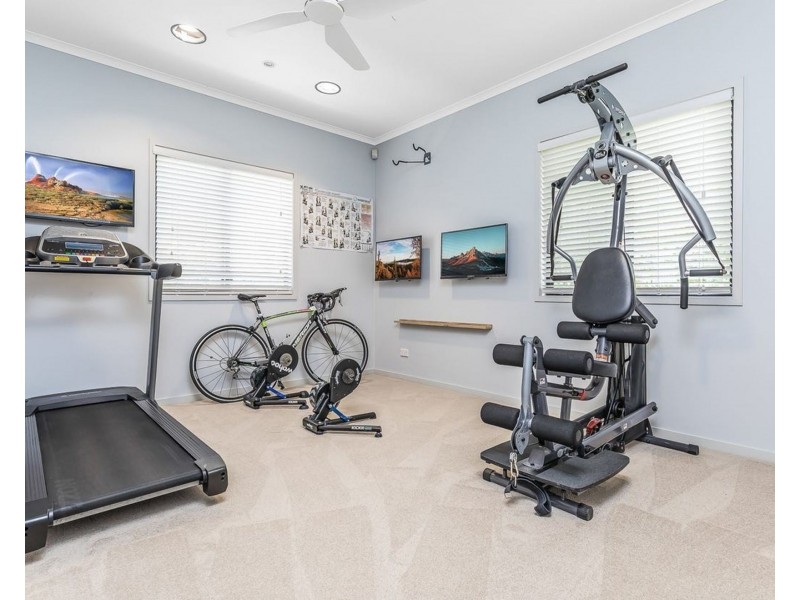 21 Wolsey Street, Sandgate QLD 4017