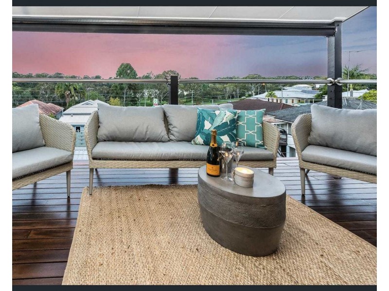 21 Wolsey Street, Sandgate QLD 4017