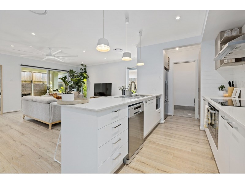 89 Roberts Crescent, Bellbird Park QLD 4300