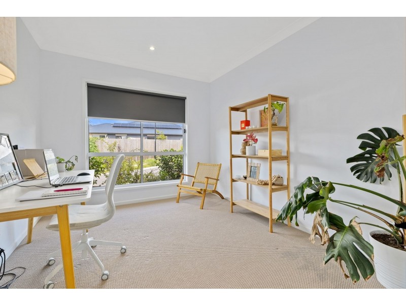 89 Roberts Crescent, Bellbird Park QLD 4300