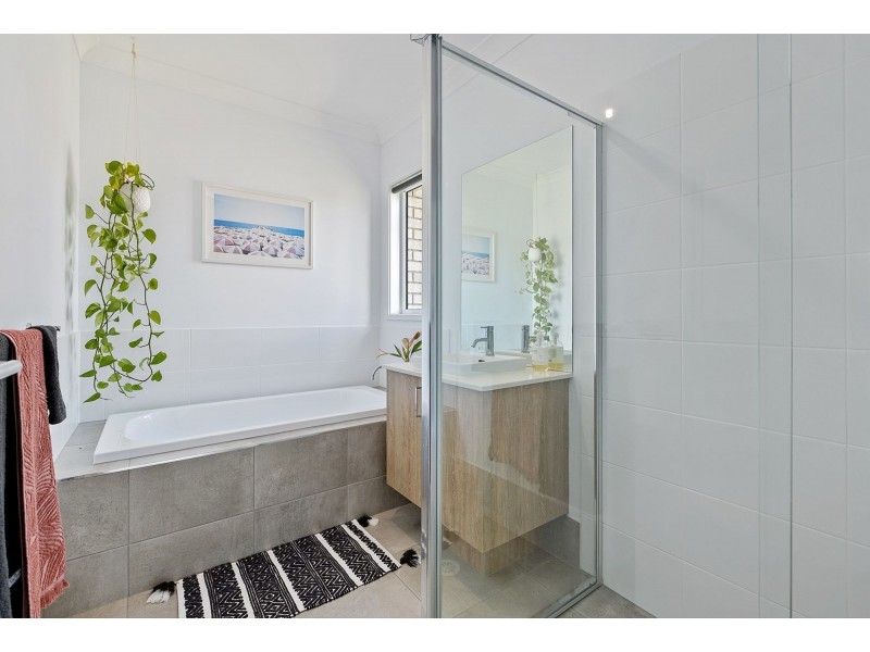 89 Roberts Crescent, Bellbird Park QLD 4300