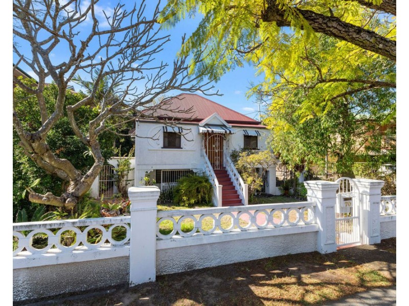 70 Earl Street, Greenslopes QLD 4120
