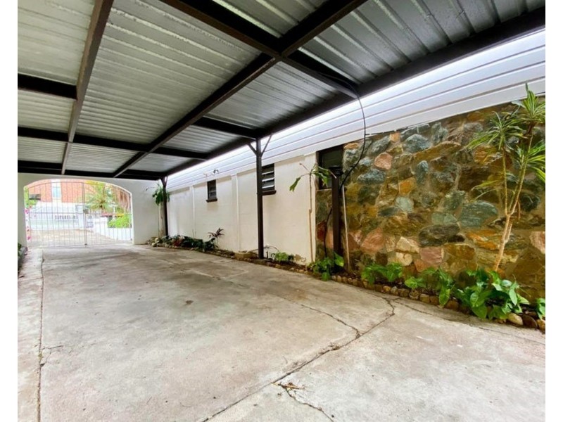 70 Earl Street, Greenslopes QLD 4120