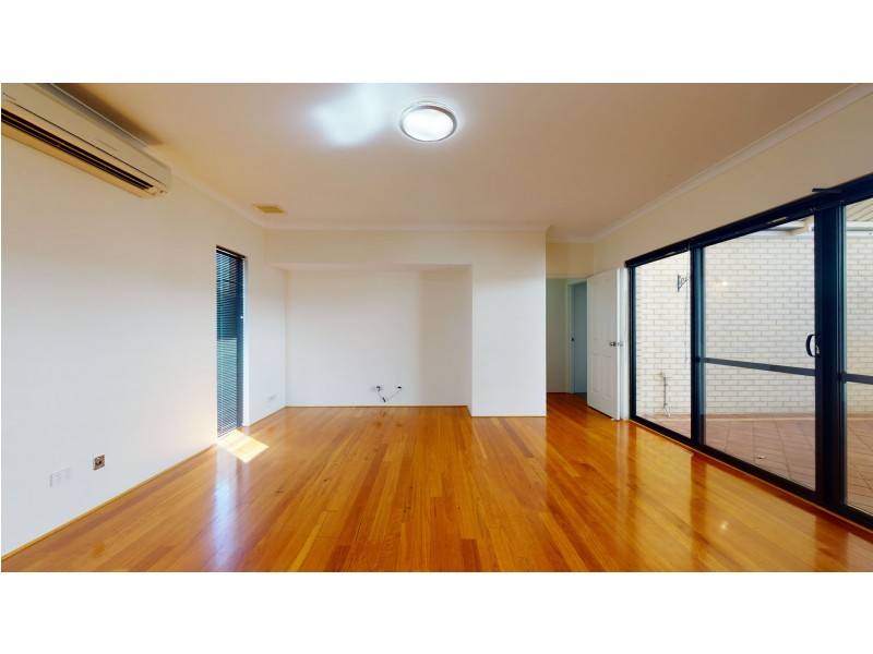 23 Selkirk Drive, Kinross WA 6028