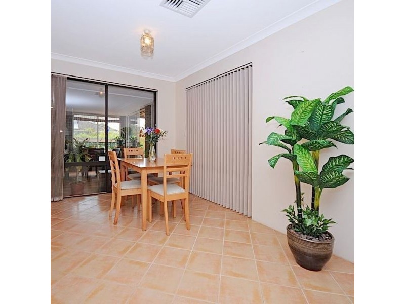 9 Du Maurier Road, North Lake WA 6163