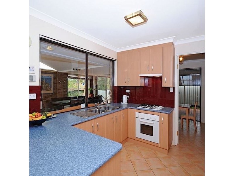 9 Du Maurier Road, North Lake WA 6163