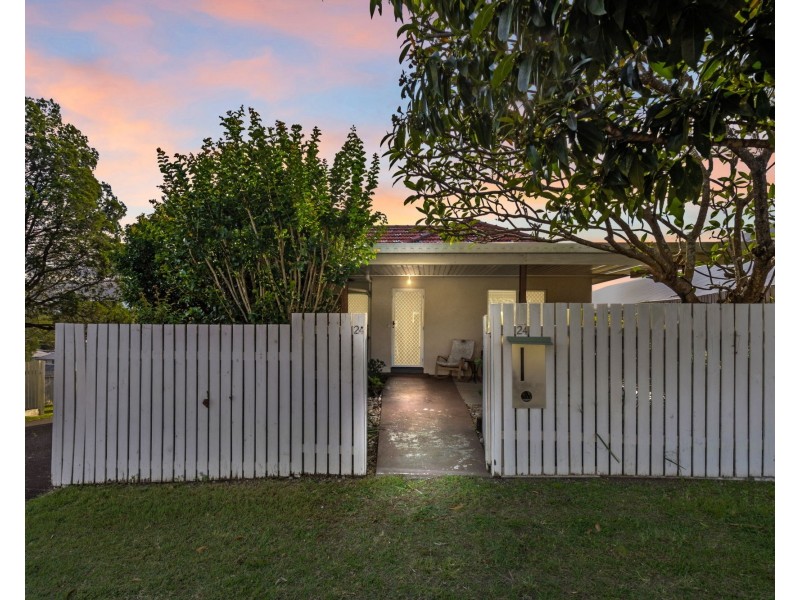 24 Everton Terrace, Everton Park QLD 4053