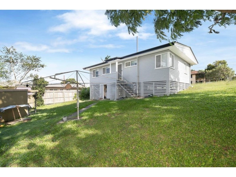 6 Rutherford Street, Stafford Heights QLD 4053