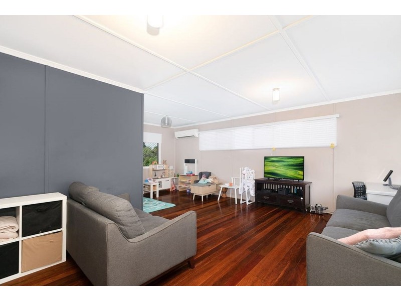 6 Rutherford Street, Stafford Heights QLD 4053