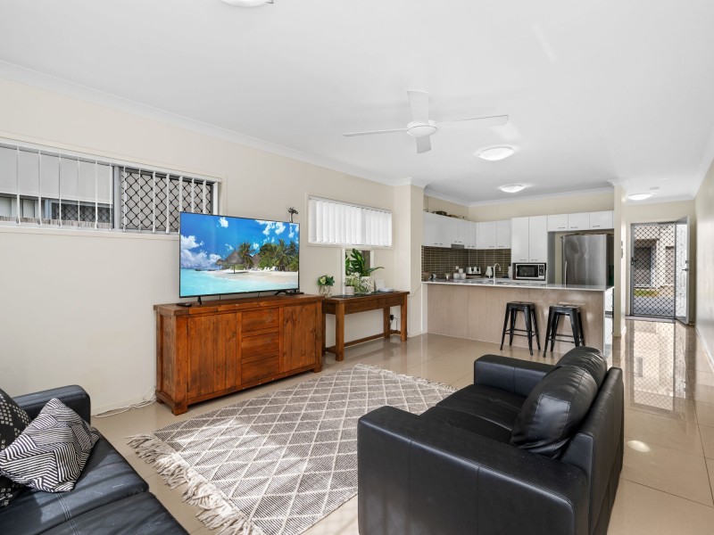 25/12 Singh St, Wynnum West QLD 4178