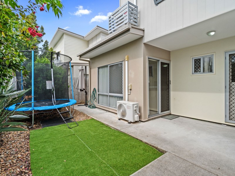25/12 Singh St, Wynnum West QLD 4178