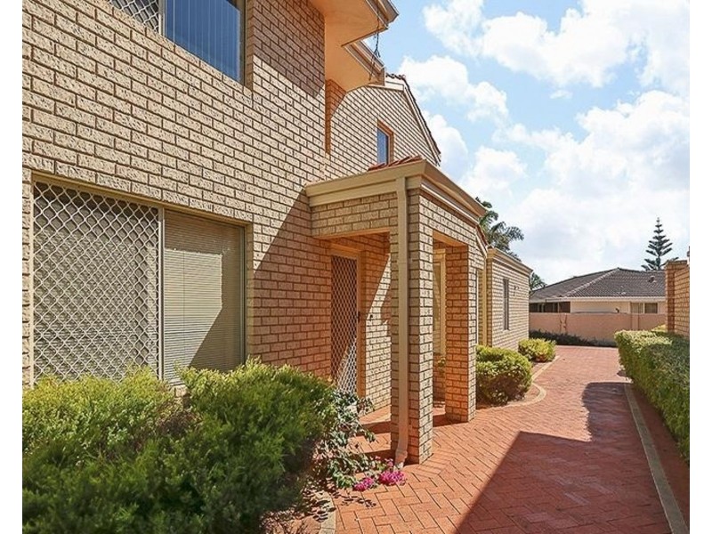 84A Southern Cross Circle, Ocean Reef WA 6027