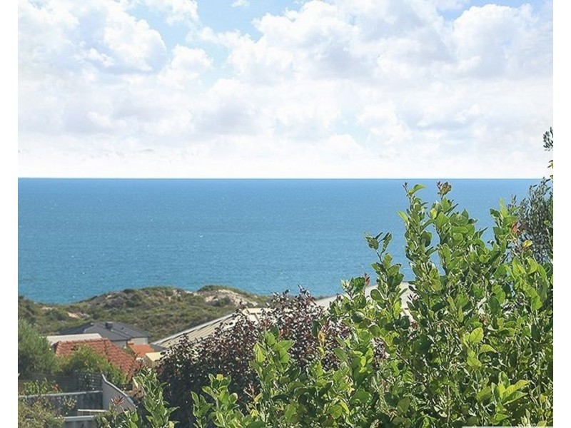 84A Southern Cross Circle, Ocean Reef WA 6027