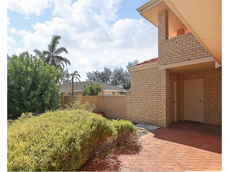 84A Southern Cross Circle, Ocean Reef WA 6027