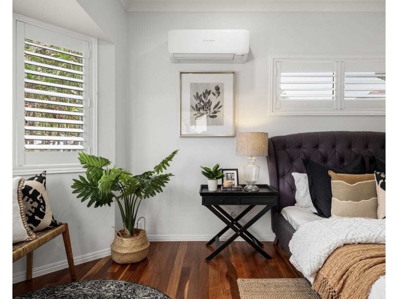 539 TINGAL RD, Wynnum QLD 4178